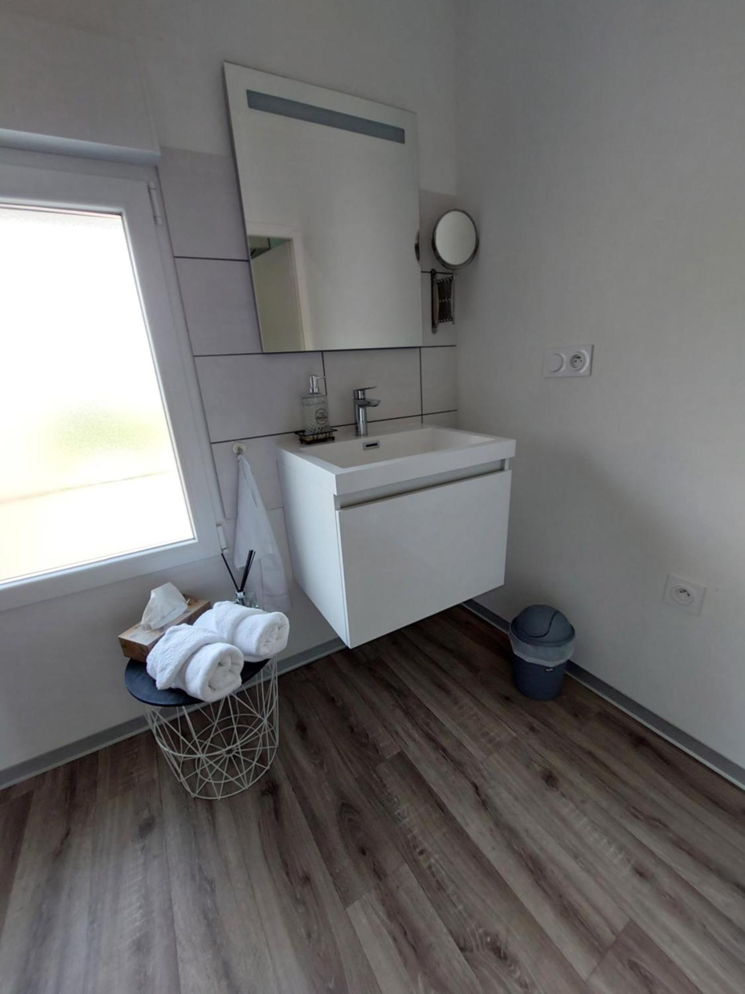 Les Loges De Vero Duplex , Appartement Neuf Classe 3 Etoiles - Garage Velo Et Moto - Parking Prive - 1 Chambre Et Un Canape Convertible - Gere Par Prestazen'Services Thierville-sur-Meuse Exterior foto